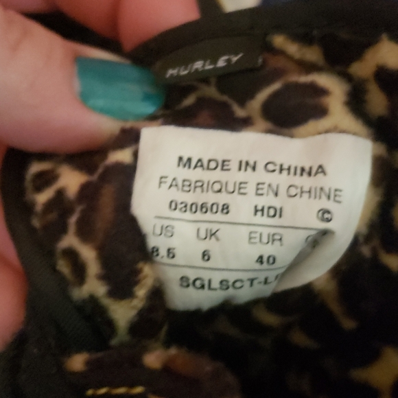 Hurley Black&Cheetah Print High Tops Size 8.5 - Picture 6 of 6